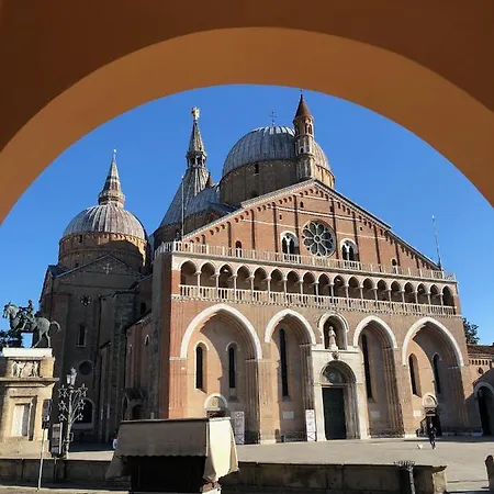 C20 بيت ضيافة بادوفا