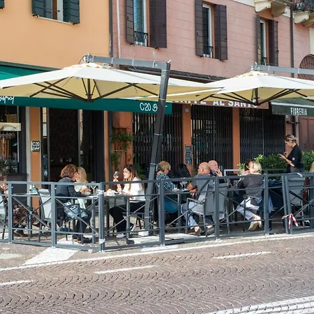 C20 Vendégház Padova